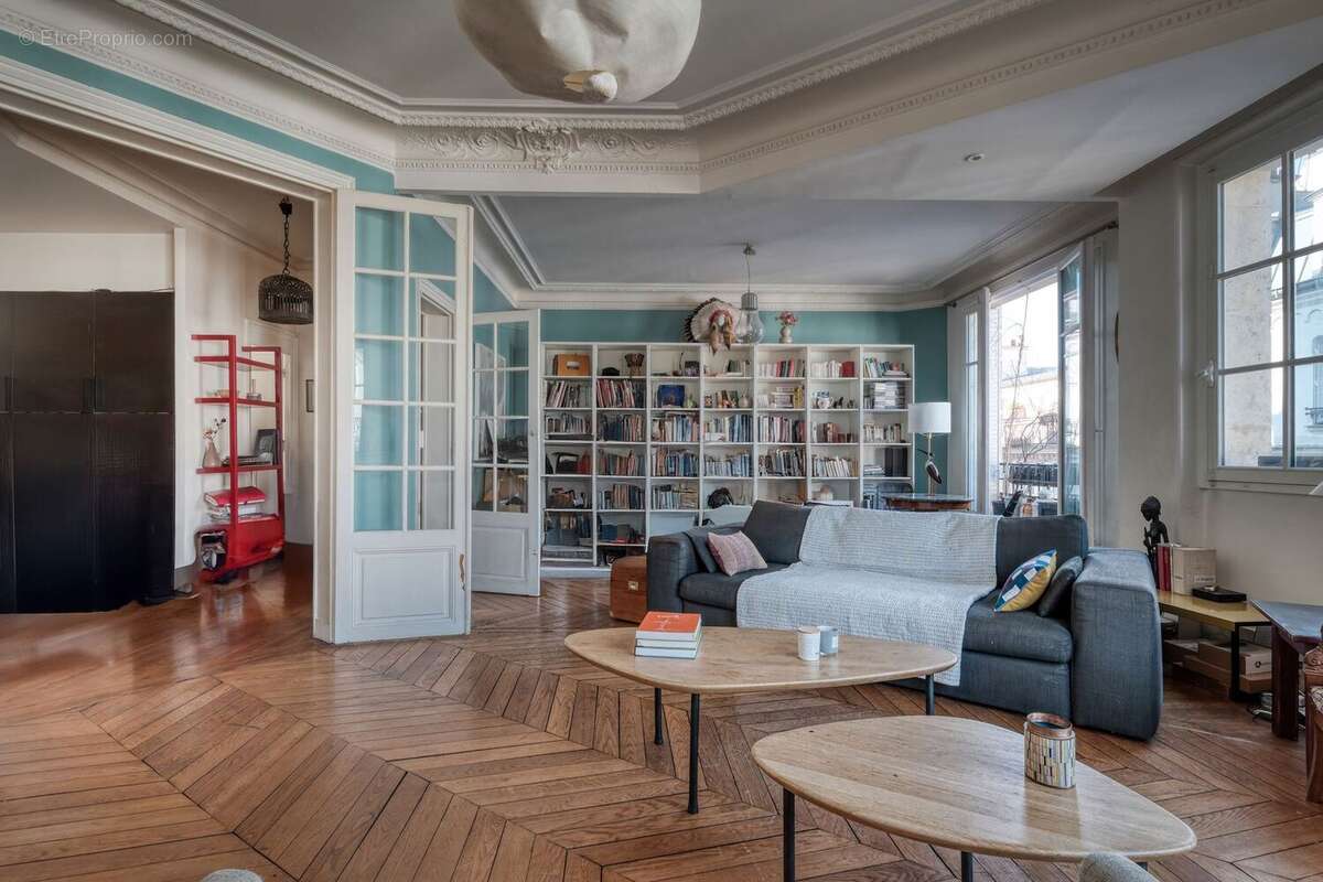 Appartement à PARIS-18E