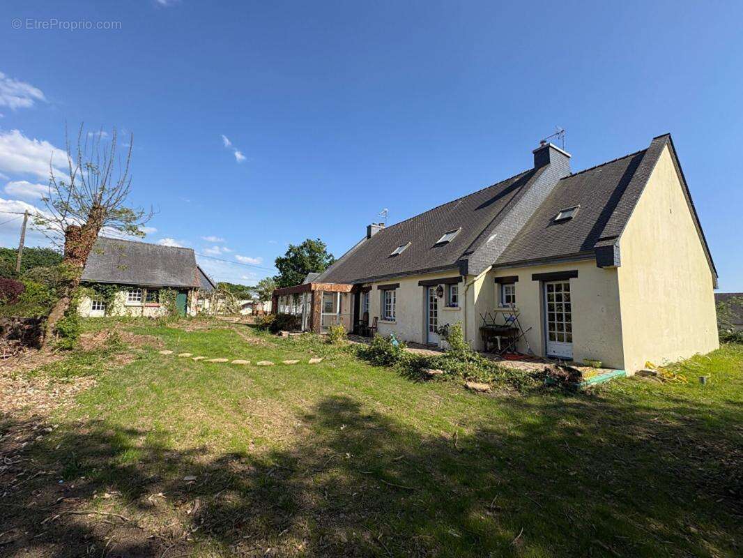 A vendre RIEC SUR BELON (29340) Maison 12 pièces 6 chambres 284 m2 - photo 17