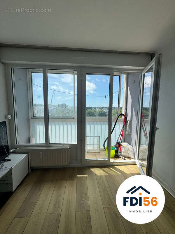 A vendre lorient - appartement 2 pieces 51 m2 - ascenseur - stationnement - photo 3