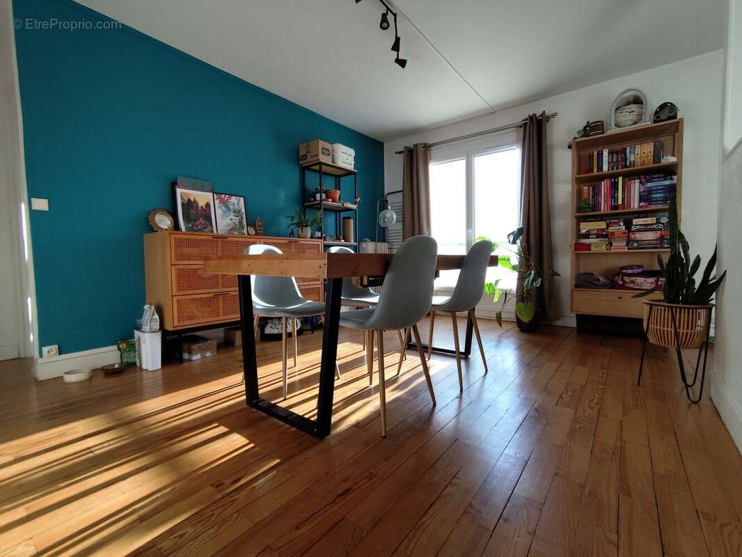 Appartement à MAISONS-ALFORT