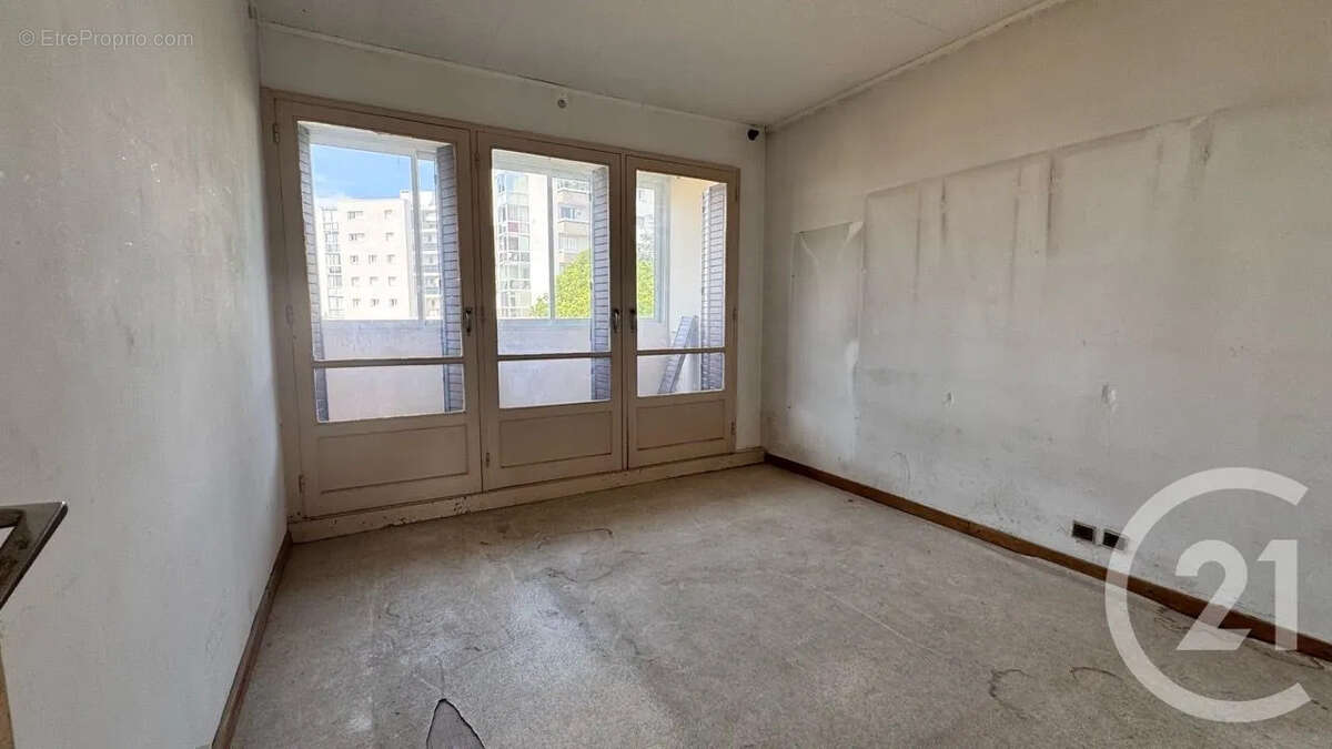 Appartement 67 m² à La Garde  - photo 6