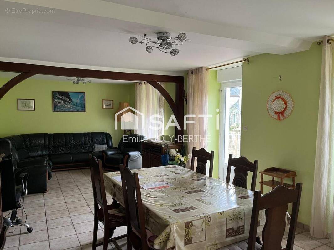 Photo 1 - Maison à SAULGES