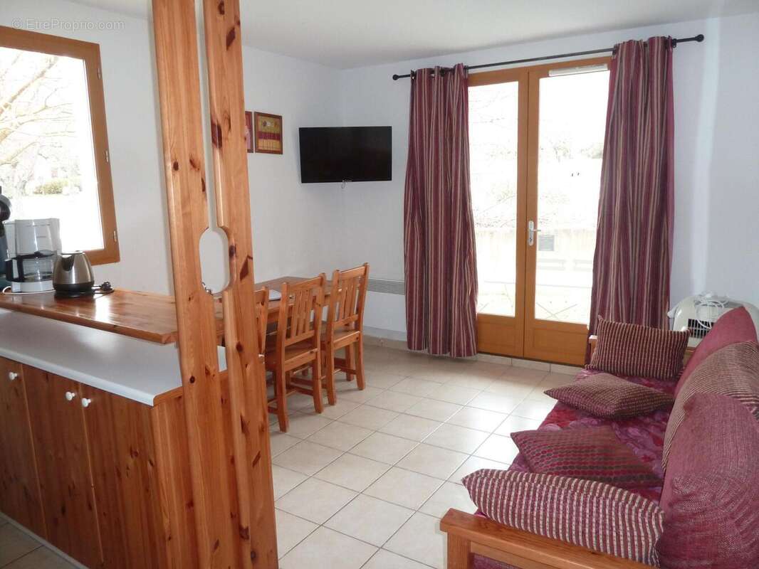 Photo 2 - Appartement à MONTBRUN-LES-BAINS