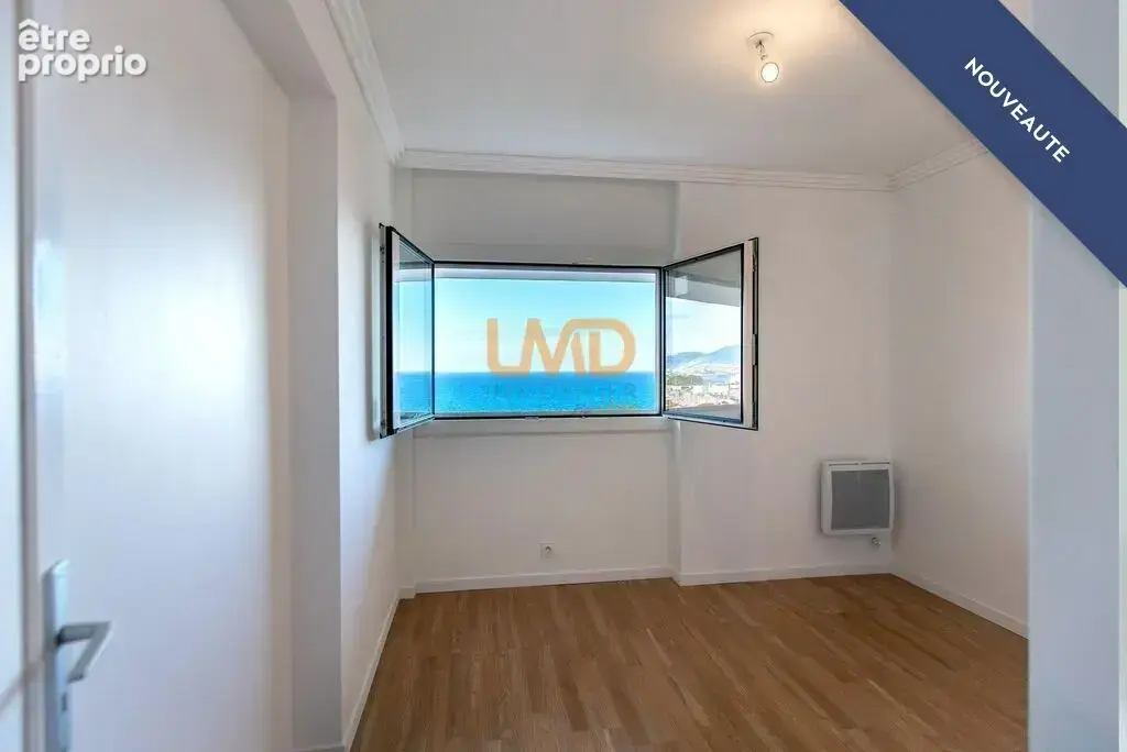 Nice le Port ; Agréable appartement de 3 pièces de 83m2, Terrass - photo 6