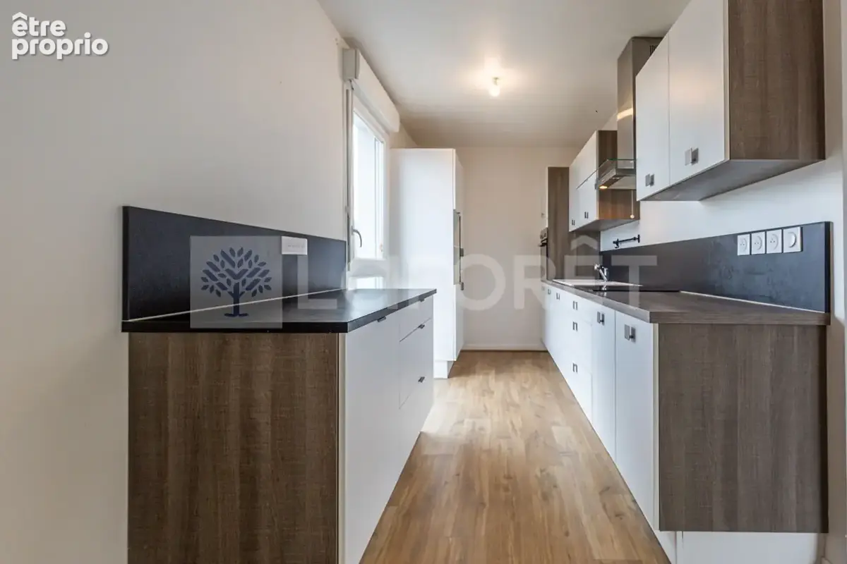 Agence immobiliere laforet - "carex" - annecy - seynod - appartement traversant t3 de 68m² - cave - balcon - photo 5