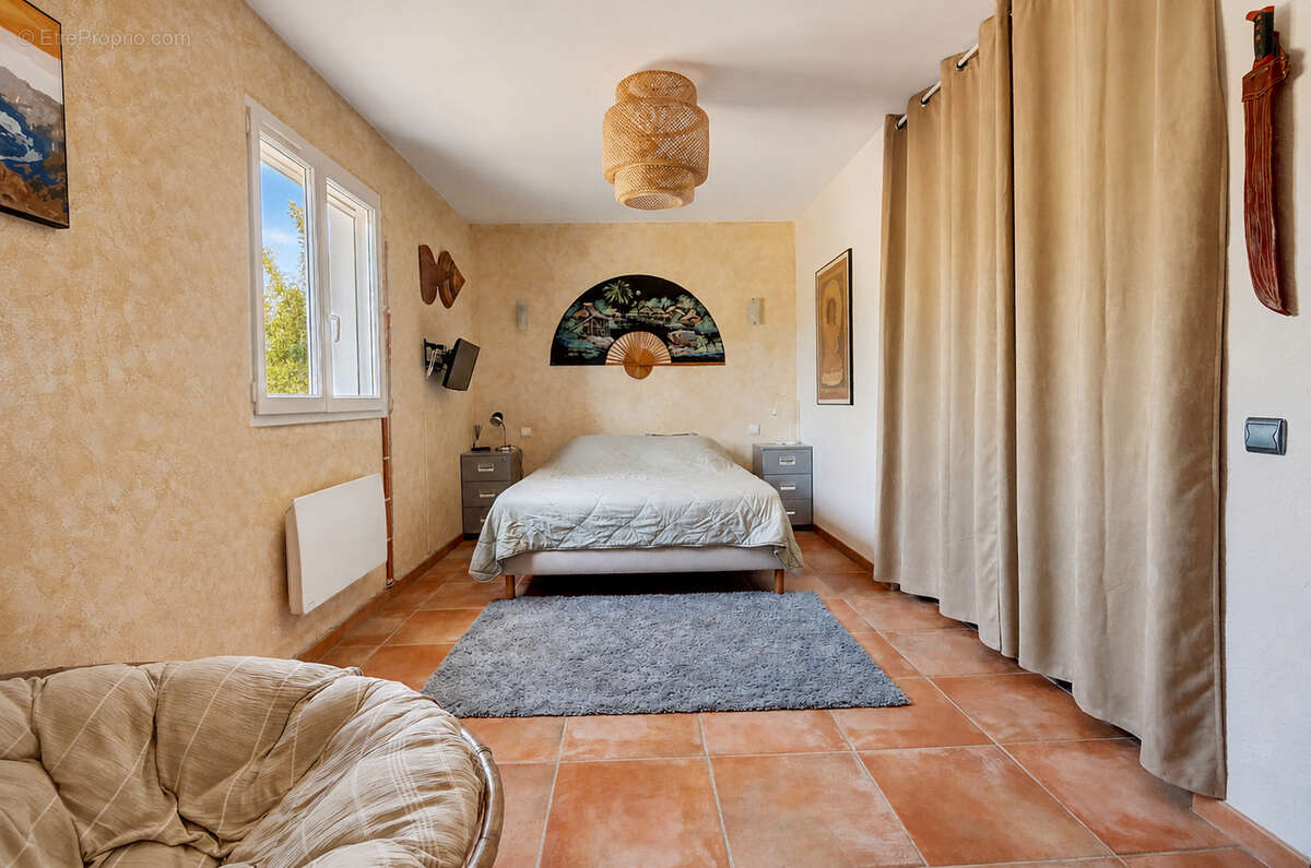 Maison 186m² à saint-sulpice-la-pointe - photo 14