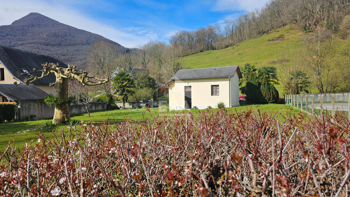Maison à SAINT-PE-DE-BIGORRE