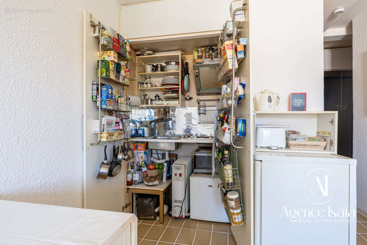 Appartement à BORMES-LES-MIMOSAS
