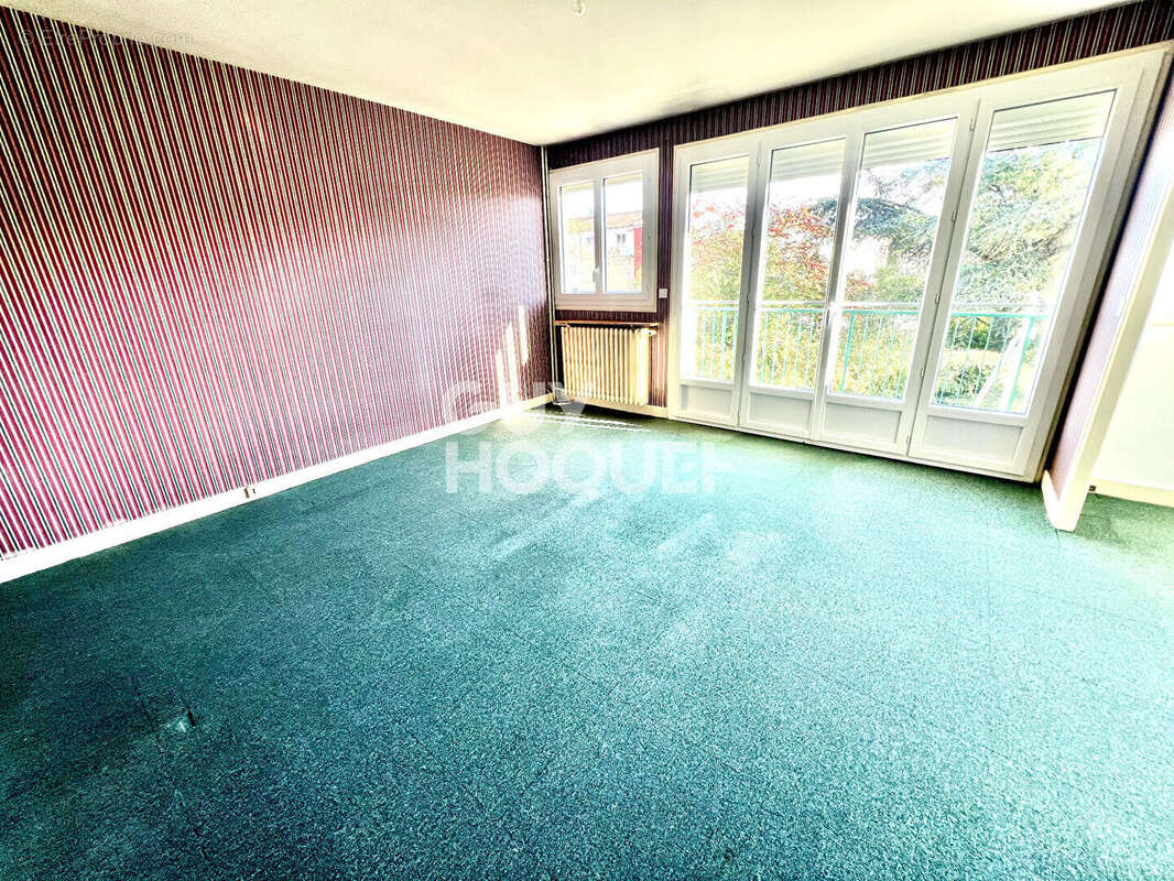 Appartement à VERRIERES-LE-BUISSON