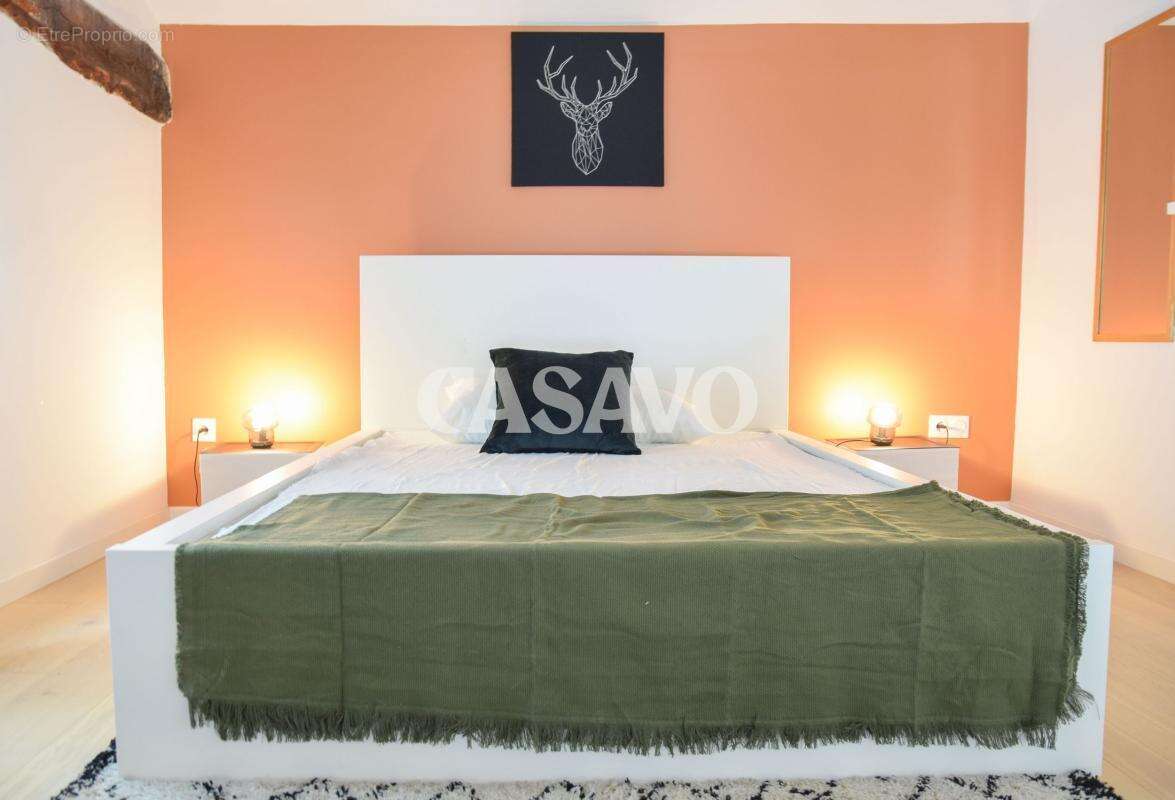 Appartement à MARSEILLE-1E