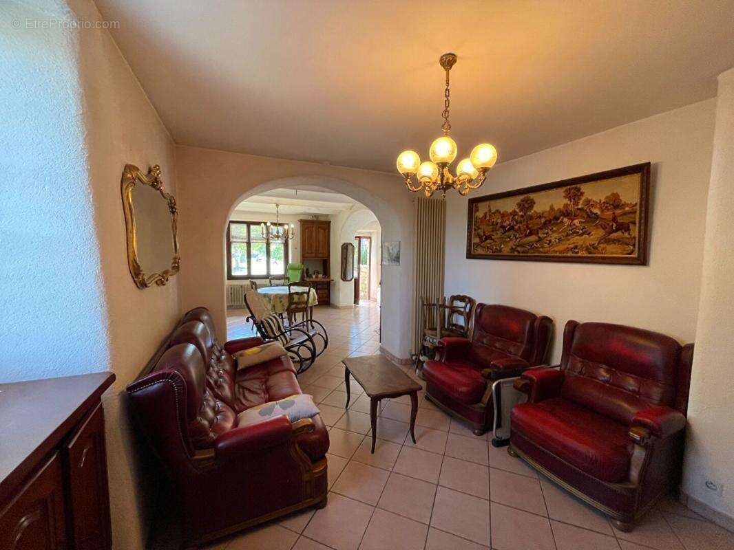 Maison à LABLACHERE