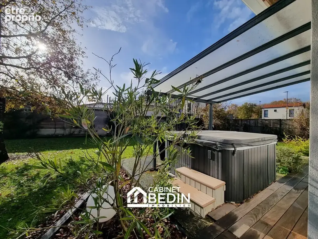 Maison 6 pièces 230 m² à vendre à Blanquefort (33290) - photo 8