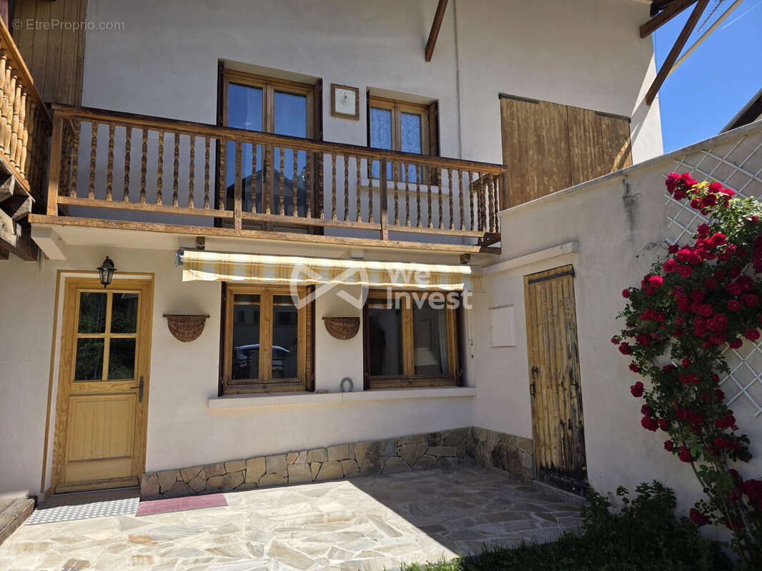 Maison 86 m² à Villar-Saint-Pancrace  - photo 2