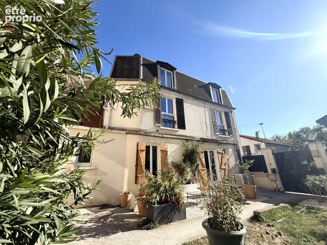 Photo Appartement à Joinville-Le-Pont au prix de 370 000€