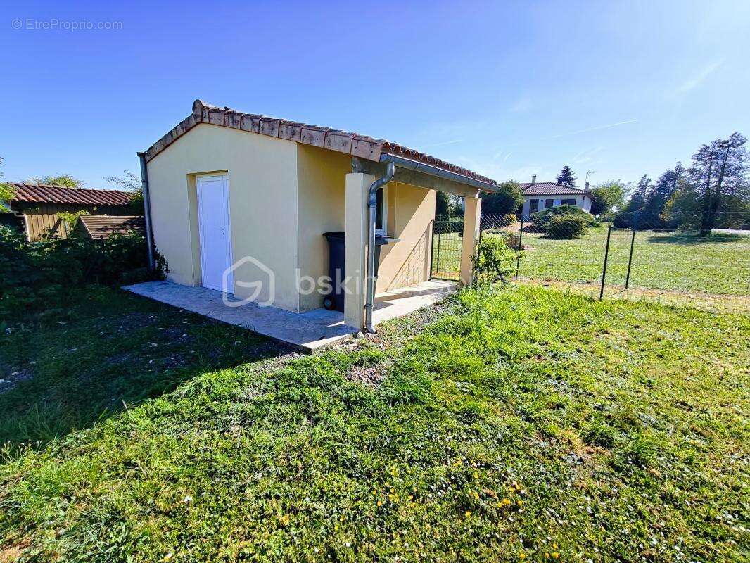 Maison à VERTEUIL-SUR-CHARENTE