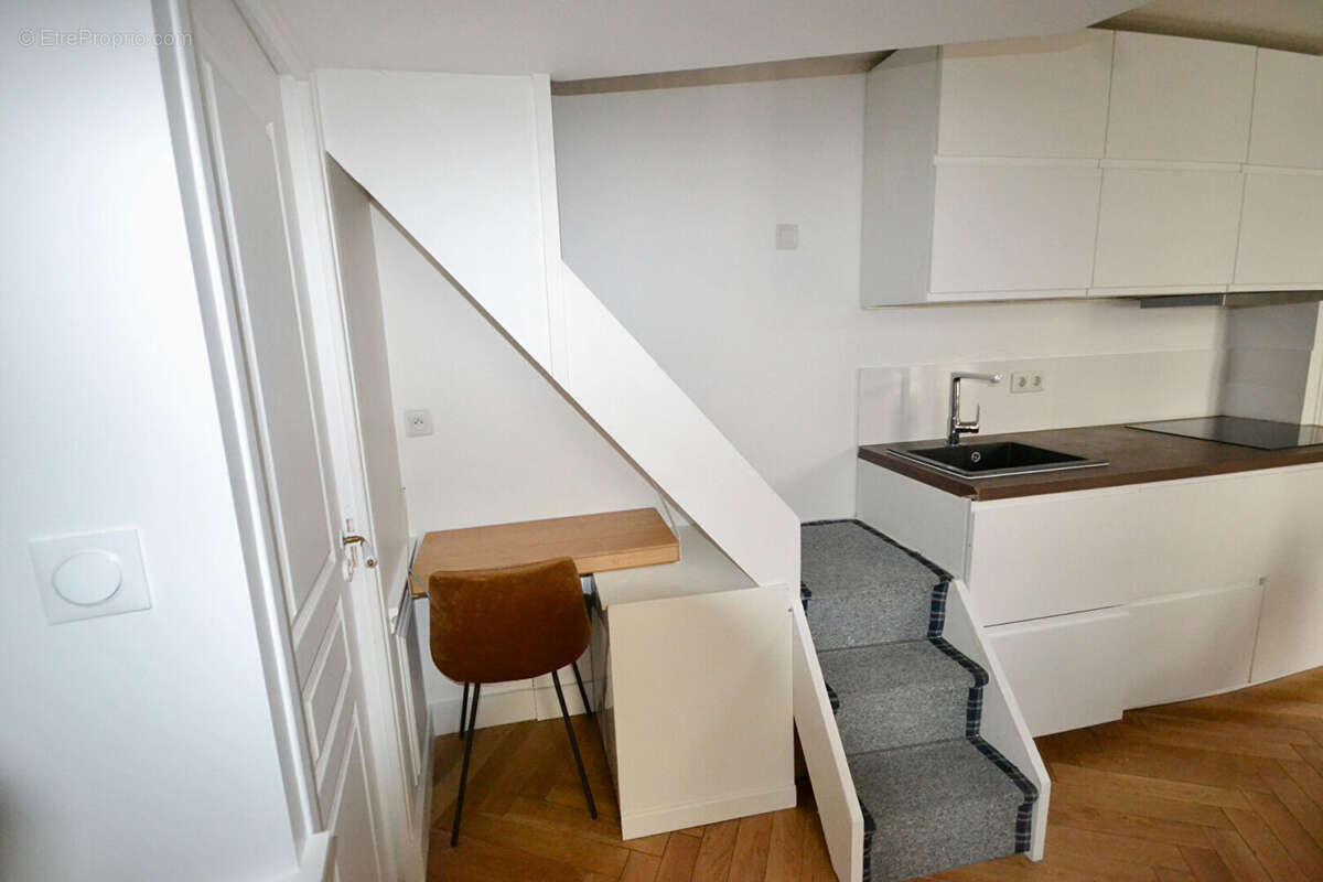Appartement à PARIS-9E