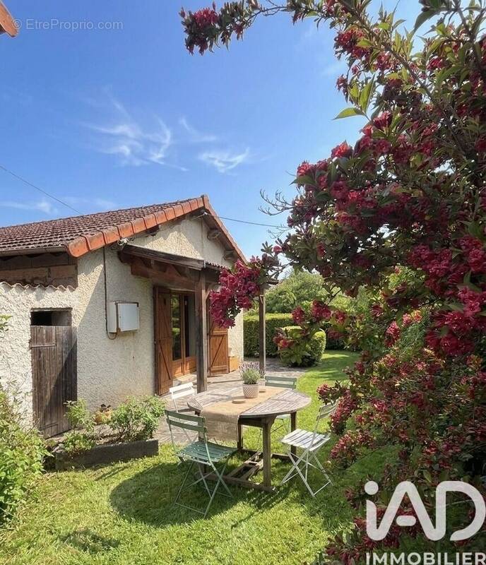 Photo 1 - Maison à MASSIAC