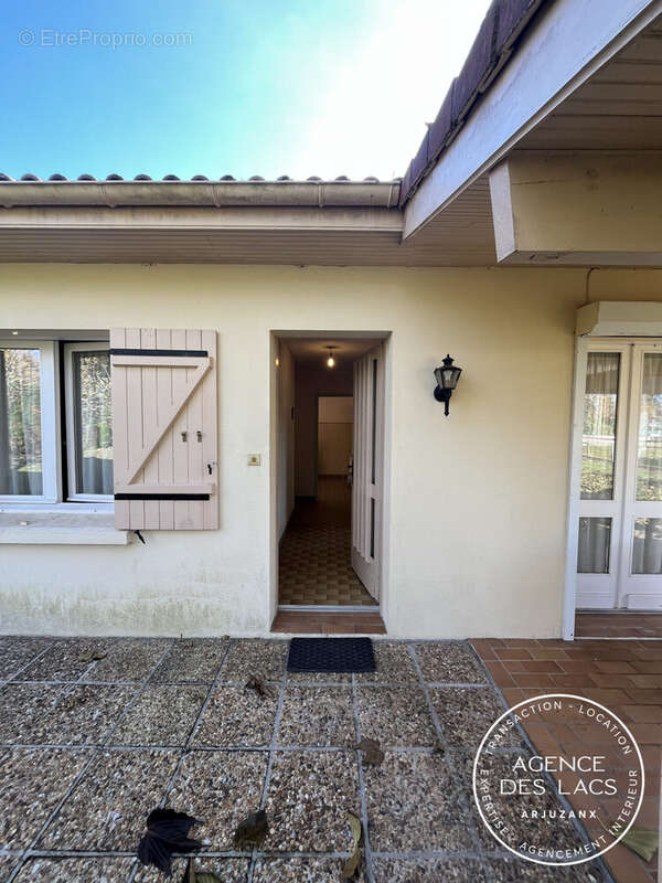 Maison à ONESSE-ET-LAHARIE