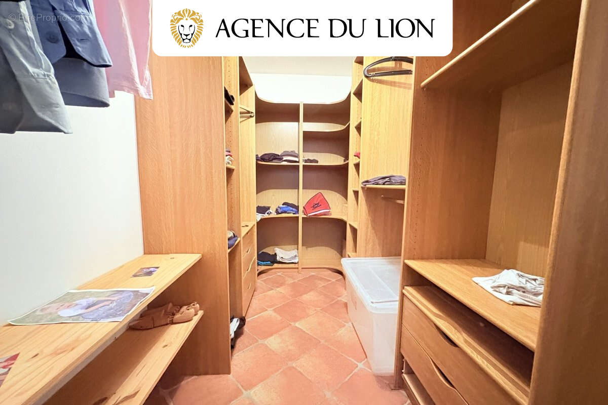 Maison traditionnelle de qualité – Géothermie – Terrain 2 900 m² - photo 9