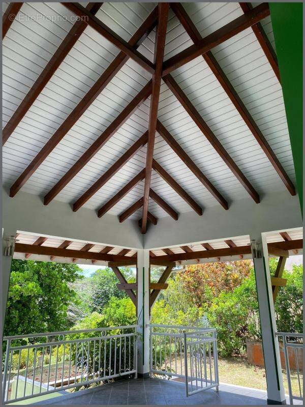 Maison à PETIT-BOURG