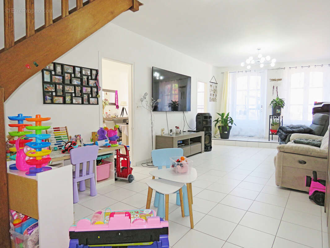 Maison à SAINT-GERMAIN-DES-PRES