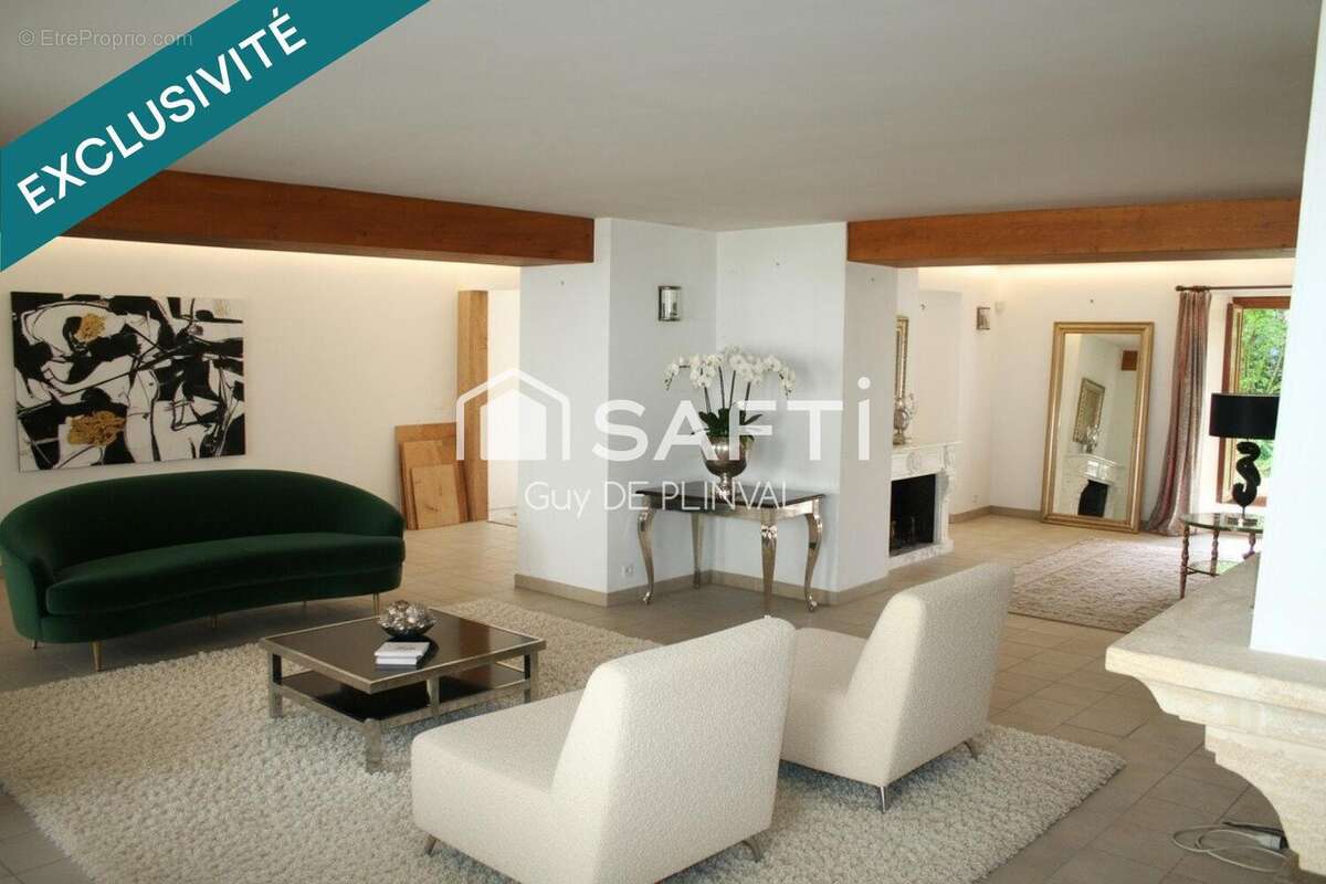 Photo 2 - Maison à VIRY