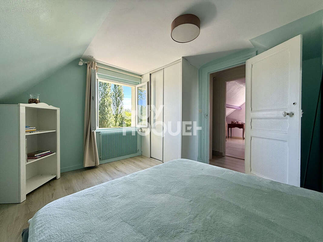 Saint-arnoult, maison 3 pièces avec jardin, garage et dépendance - photo 12