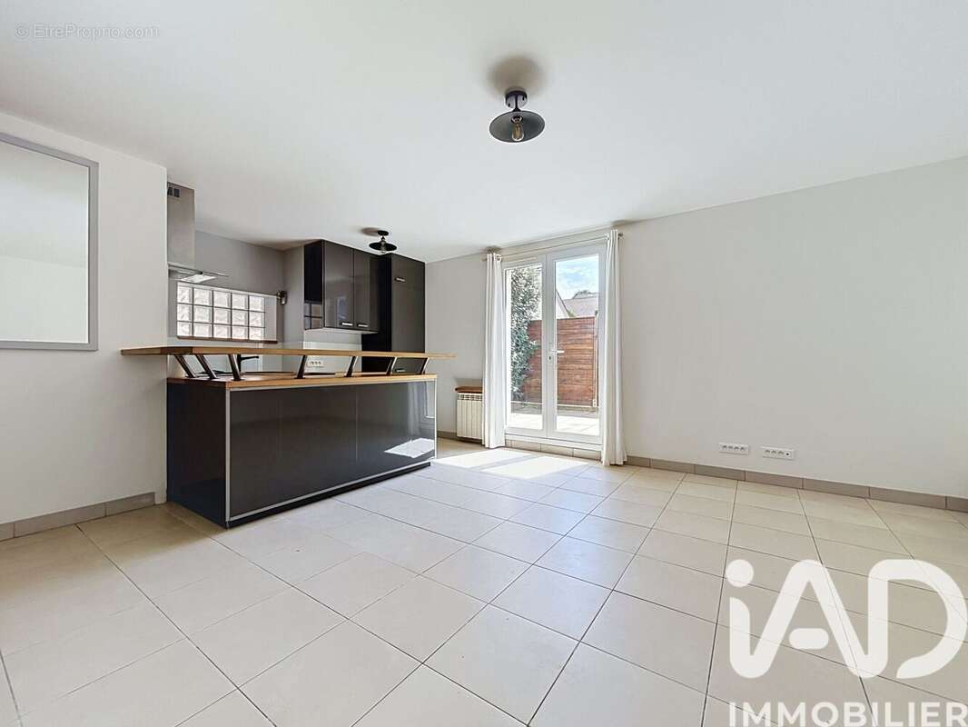 Photo 2 - Appartement à PIERRELAYE