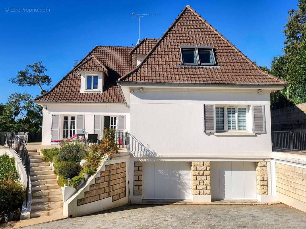 Maison à MARCOUSSIS