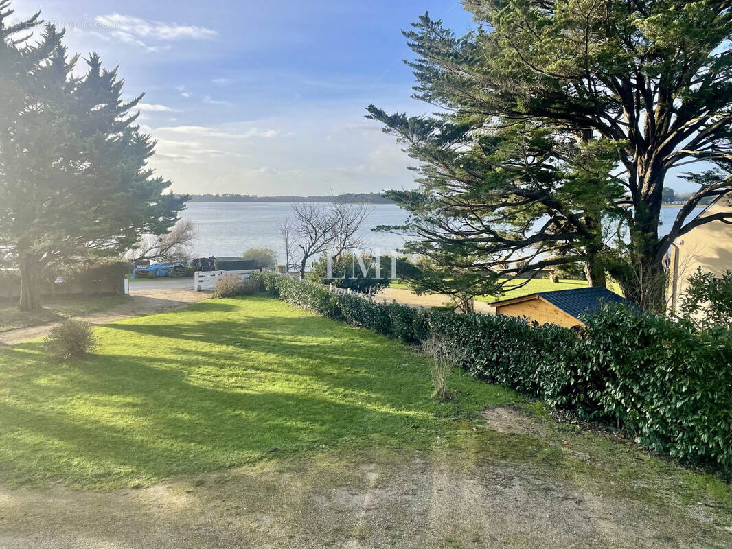 Maison à LOCOAL-MENDON