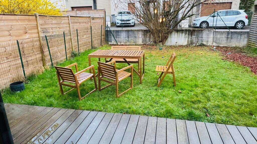 Maison à SAINT-GENIS-POUILLY