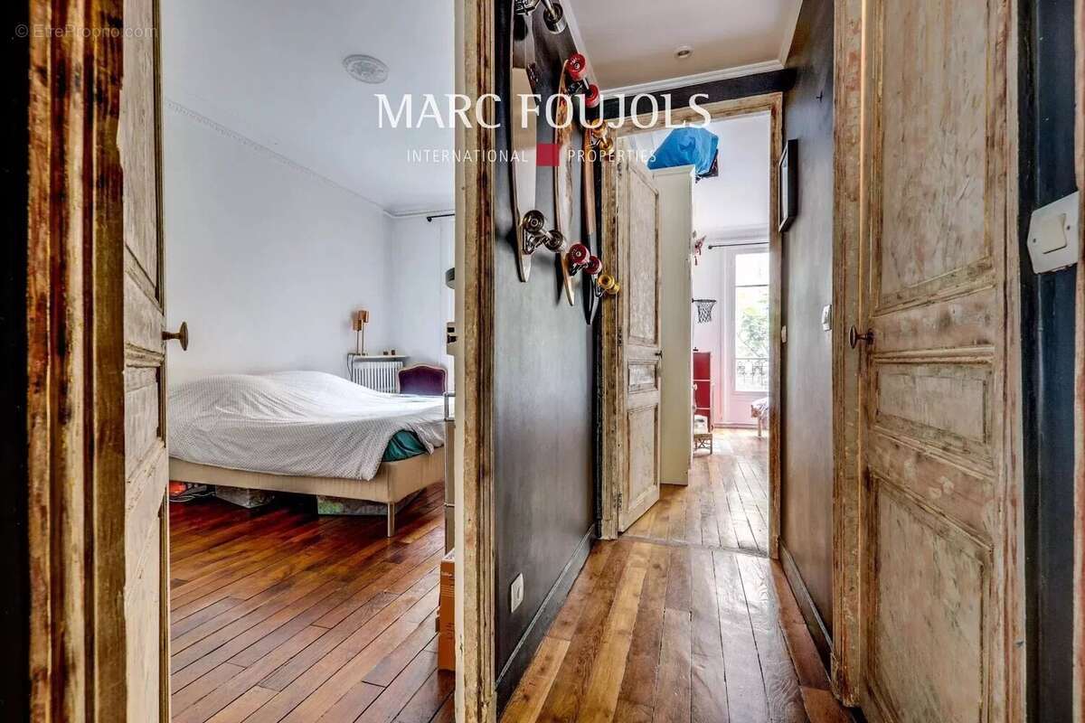 Appartement à PARIS-7E