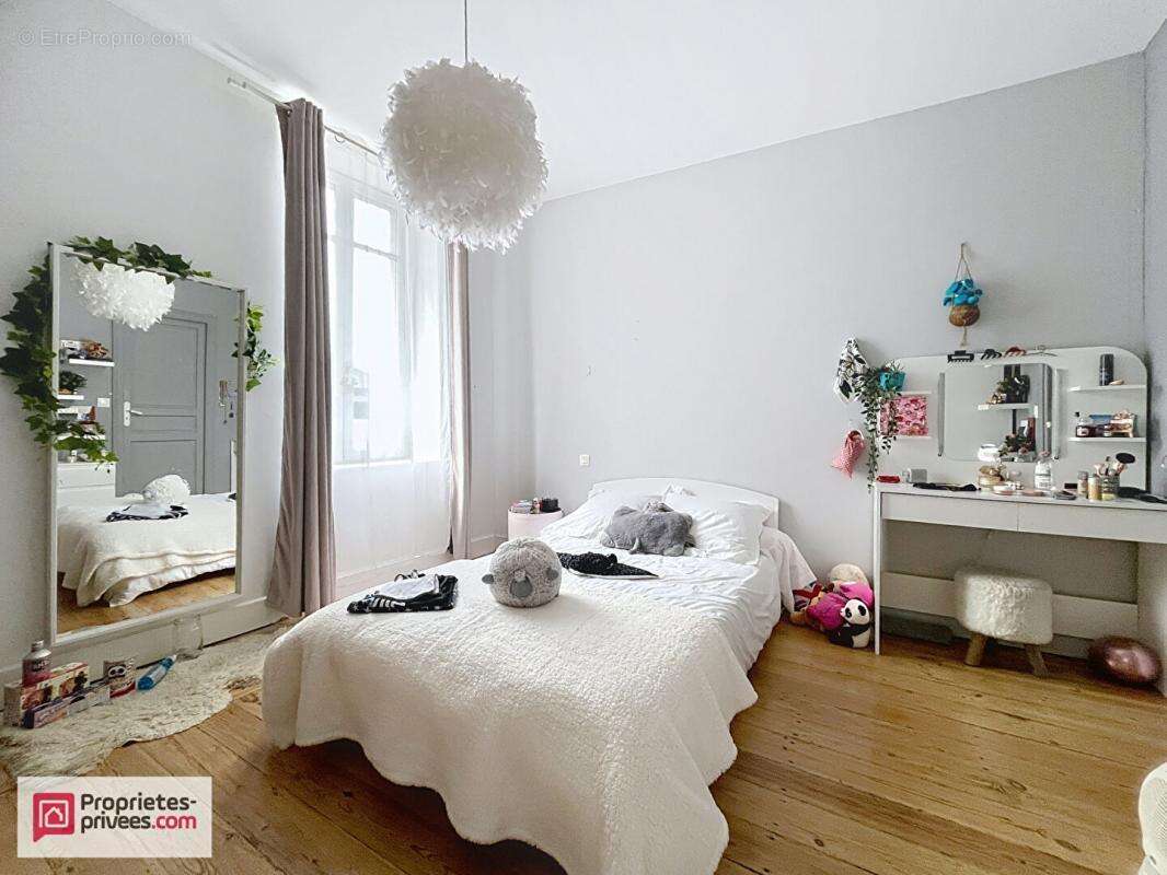 Maison à SAINT-SULPICE