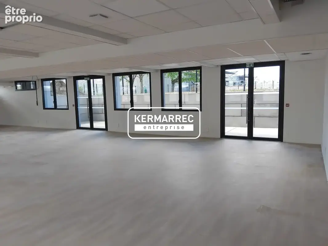 Commerce 207 m² à vendre à Pace (35740) - photo 3