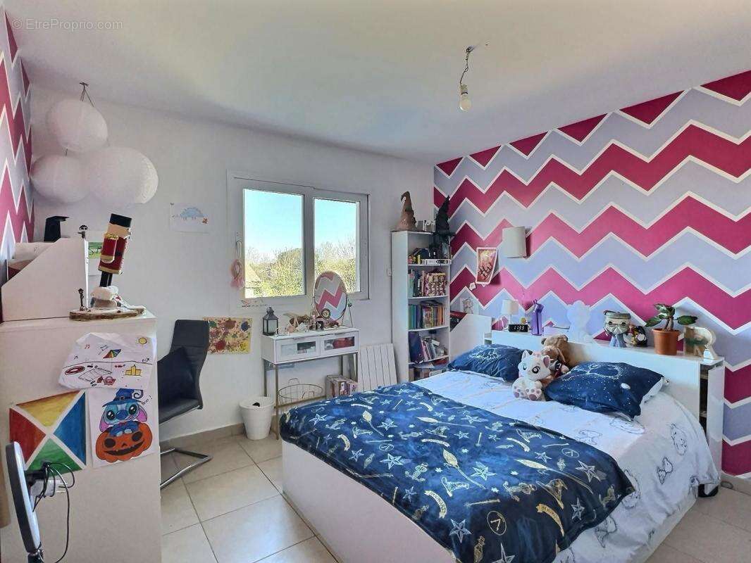 Commerce à LA VILLE-DIEU-DU-TEMPLE