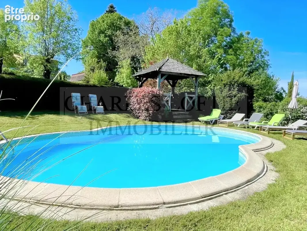 Magnifique ensemble immobilier comprenant une maison prinicipale, trois gîtes et 2 piscines, - photo 5