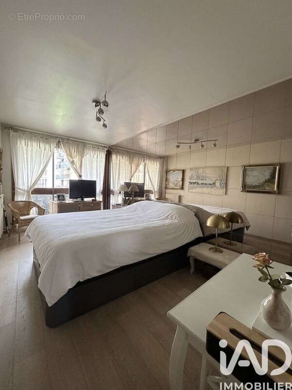 Photo 3 - Appartement à PARIS-19E