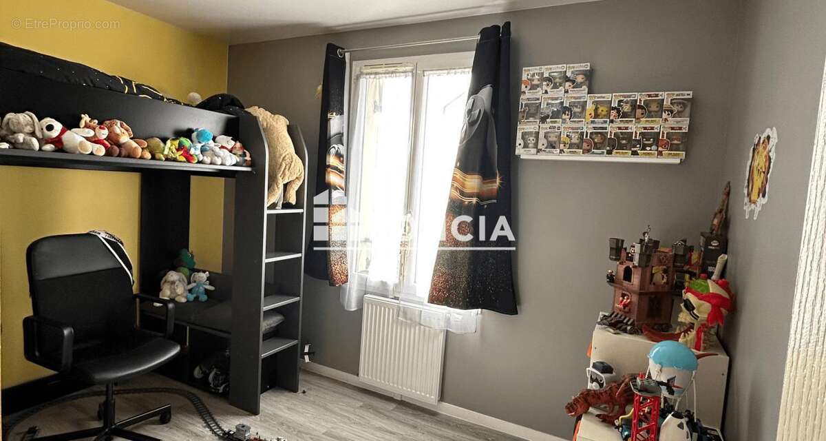 Maison à SAINT-FARGEAU-PONTHIERRY