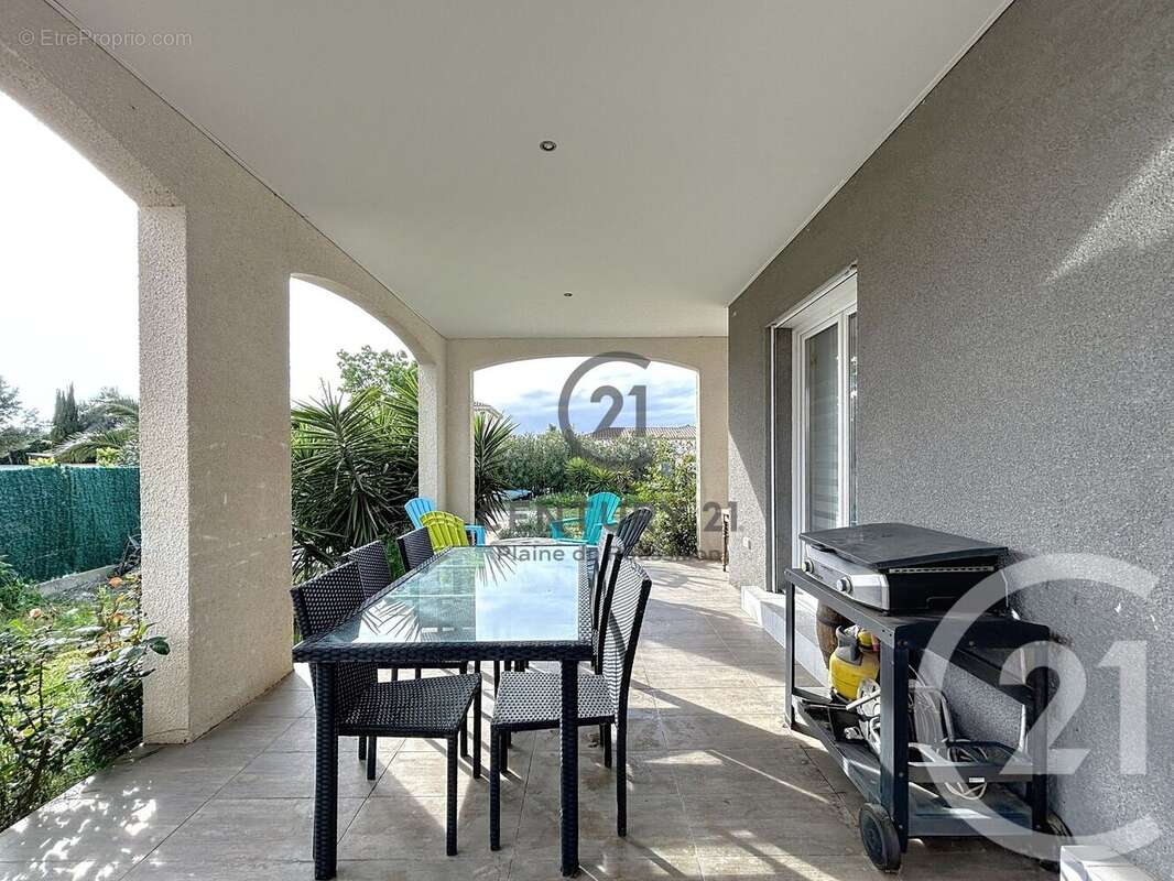 Maison à SAINT-HIPPOLYTE