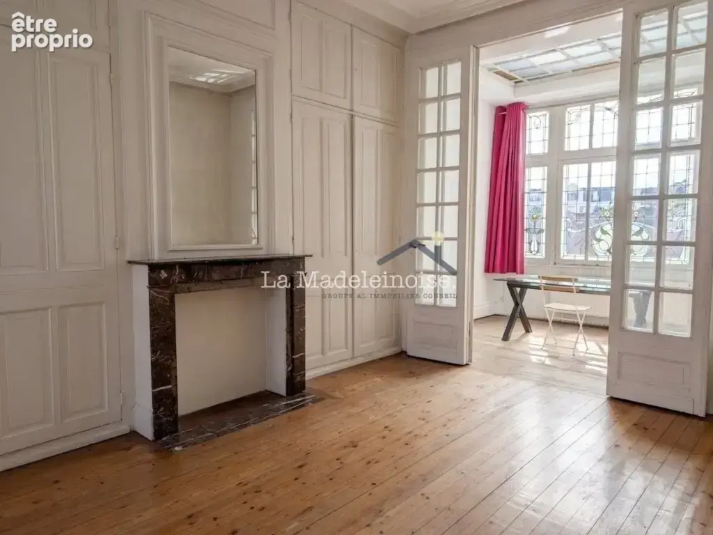 Appartement T3 de 66 m² au charme d'époque, à 3 minutes du tramway Botanique - photo 2