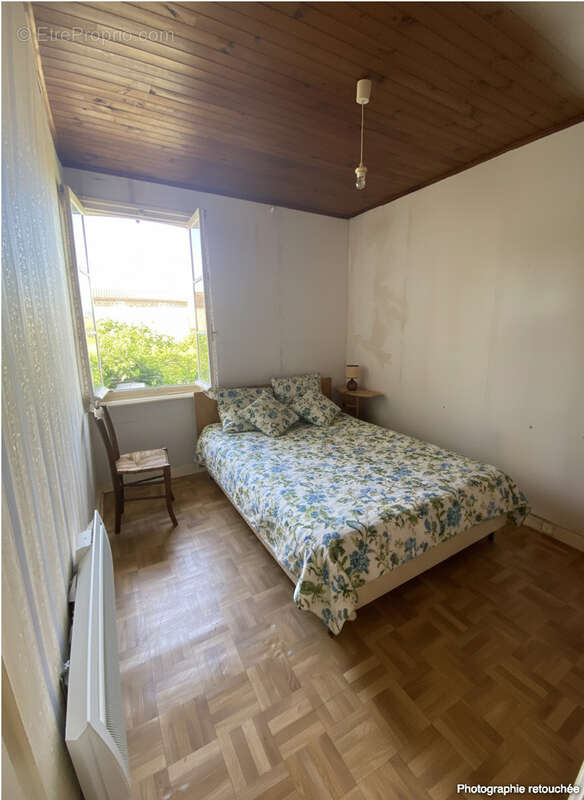 Maison de charme à un fort potentiel d'environ 85 m2 avec 591 m2 de terrain à Ardoix... - photo 10