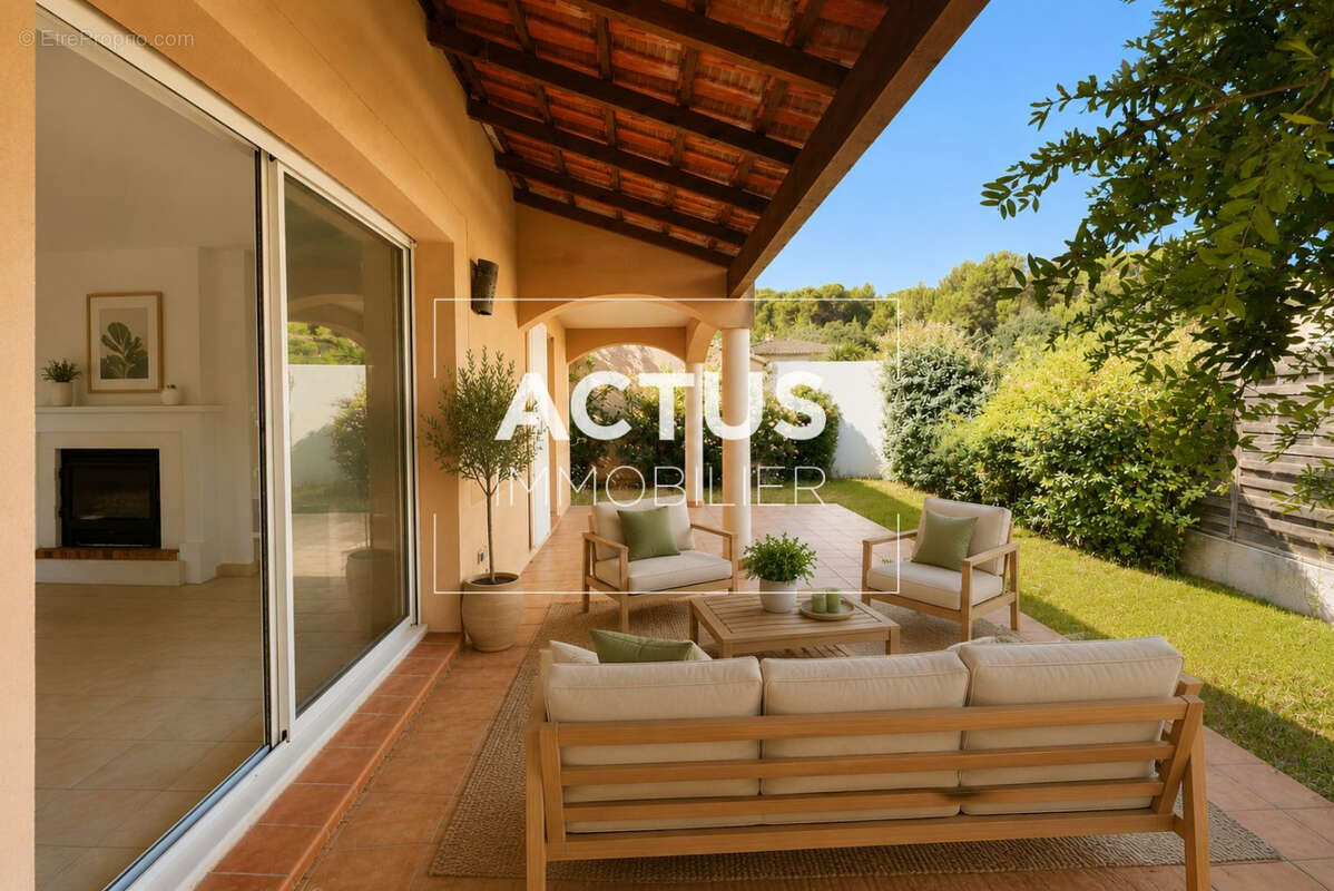 Maison 112 m² à Salon-De-Provence  - photo 8