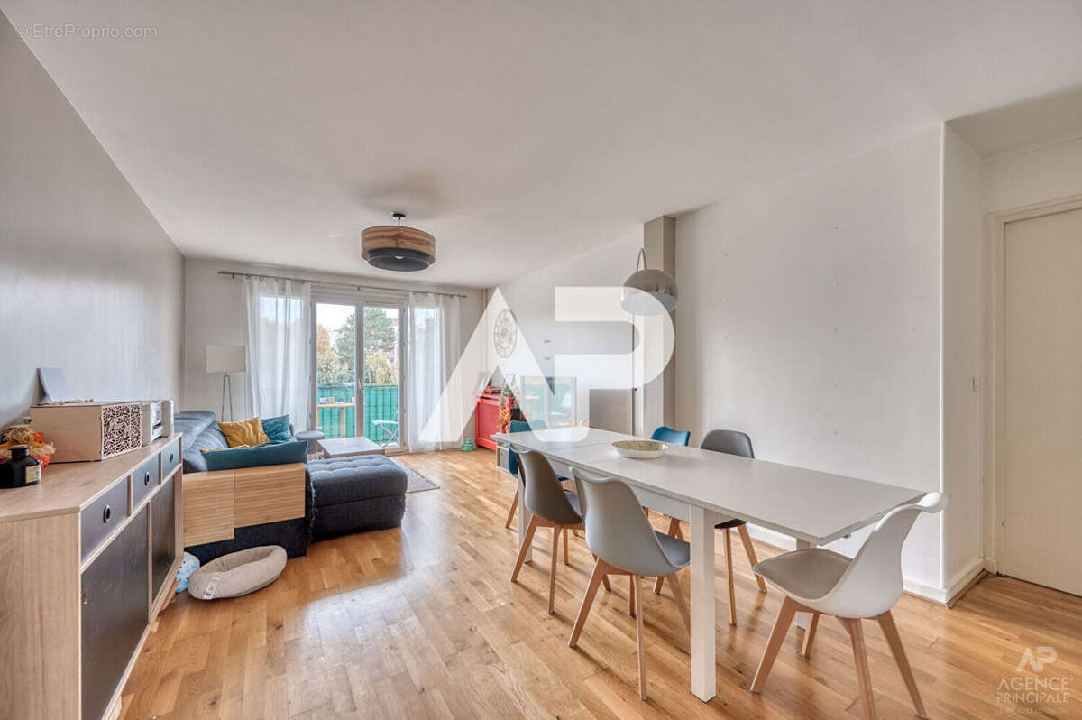 Appartement à RUEIL-MALMAISON