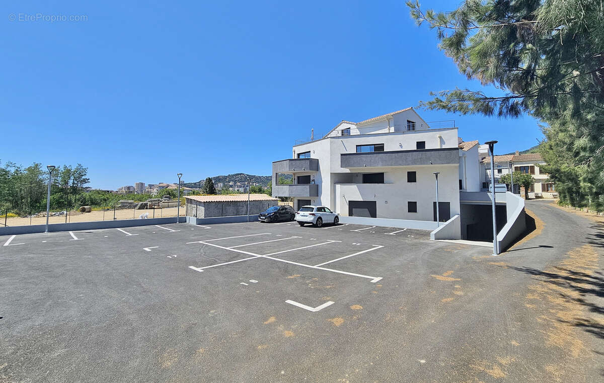 AJACCIO T2 récent 47m2 - photo 15