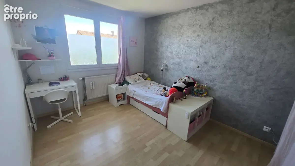 EXCLUSIVITÉ  - Maison familiale 4 pièces avec jardin et garage - photo 9
