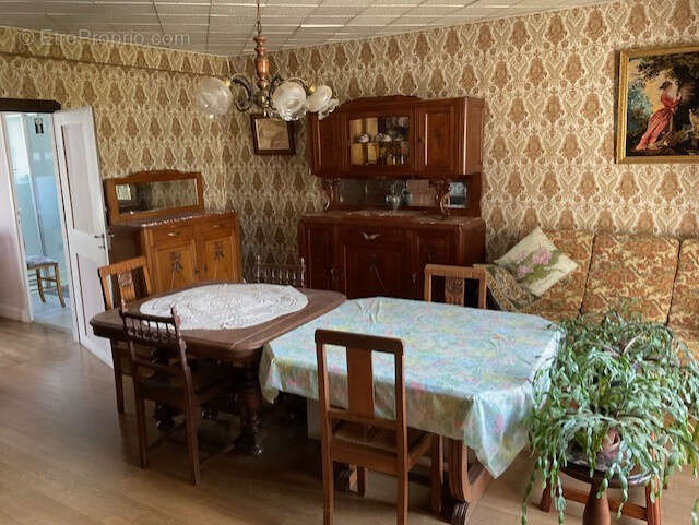 Maison à BLEURVILLE