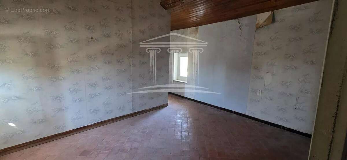 Maison à SORGUES