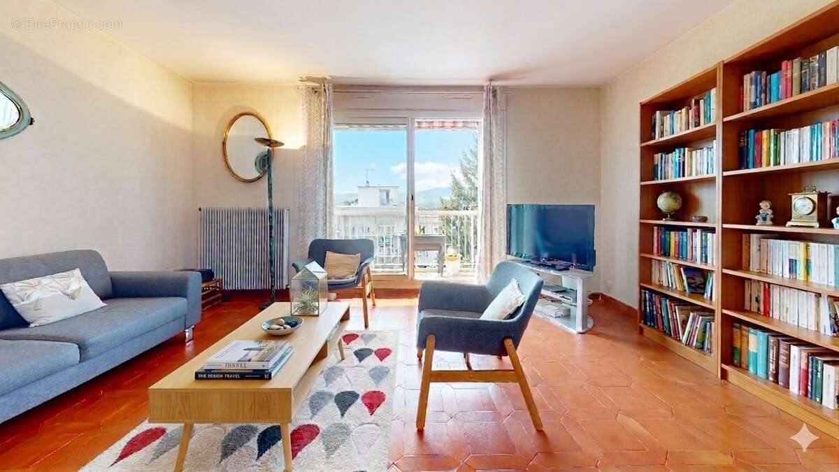 Appartement à LYON-5E