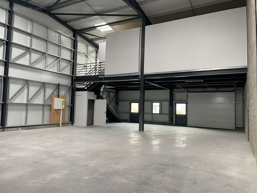 Commerce à LABOISSIERE-EN-THELLE