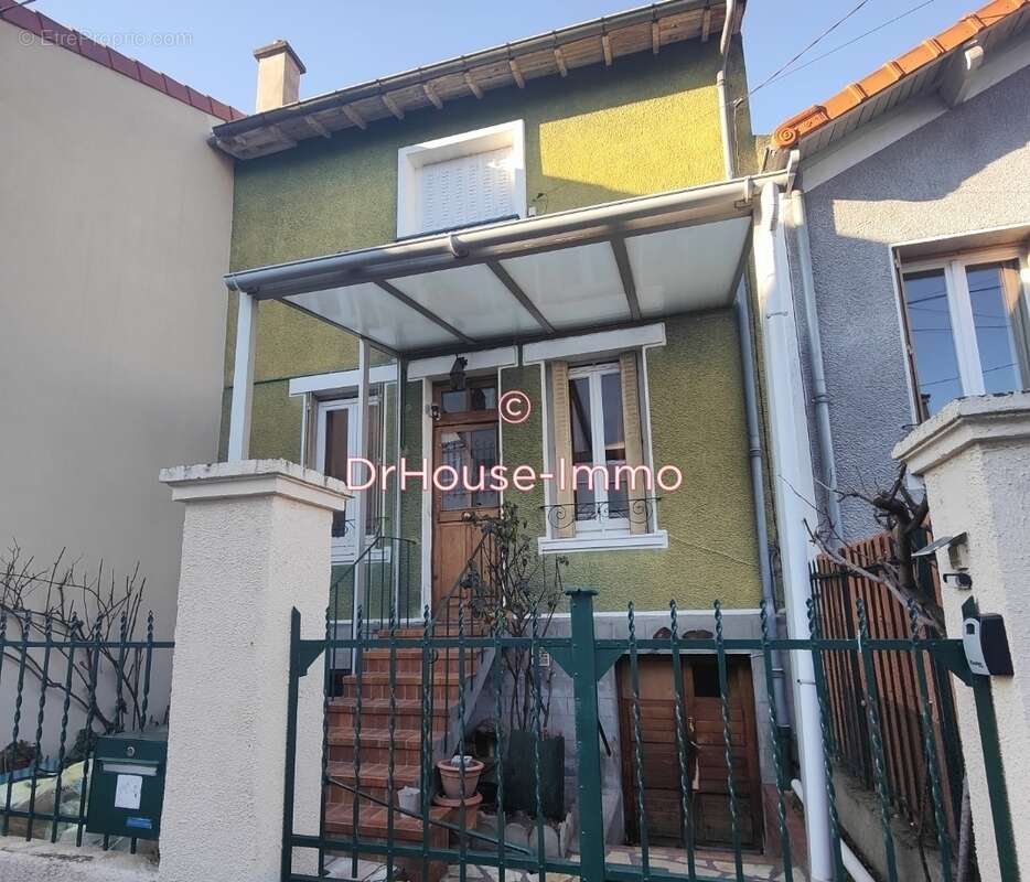 Maison à CLERMONT-FERRAND